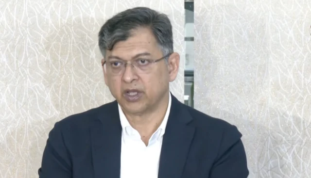 সংবাদ সম্মেলনে বিএনপি নেতা সালাহউদ্দিন আহমদ