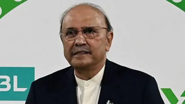 پاکلستان کے صدر آصف علی زرداری