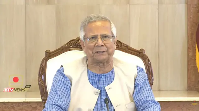 প্রধান উপদেষ্টা মুহাম্মদ ইউনূস জাতির উদ্দেশে ভাষণ দিচ্ছেন