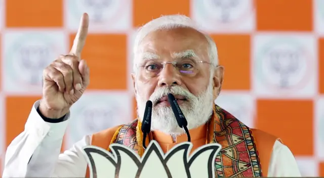 नरेंद्र मोदी