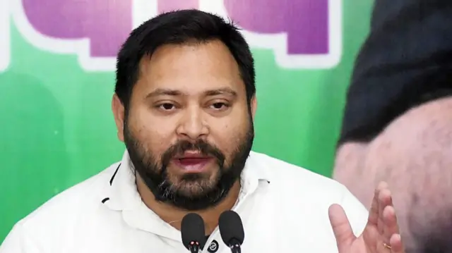 तेजस्वी यादव