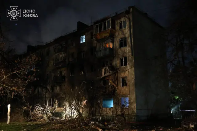 Один из пострадавших в Киеве домов