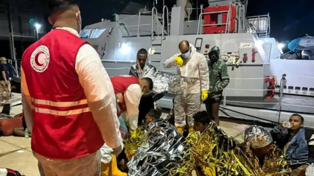 Ndị e kwuru na ha nwụrụ n'ime ụgbọmmiri bu ndị Bangladesh iri abụọ na isii