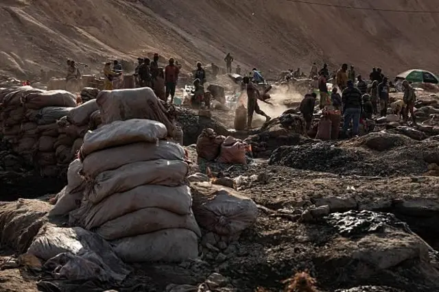 Bakka albuuda baastootni itti kukkufan