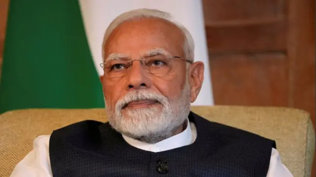 नरेंद्र मोदी