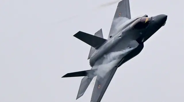 طائرة F-35