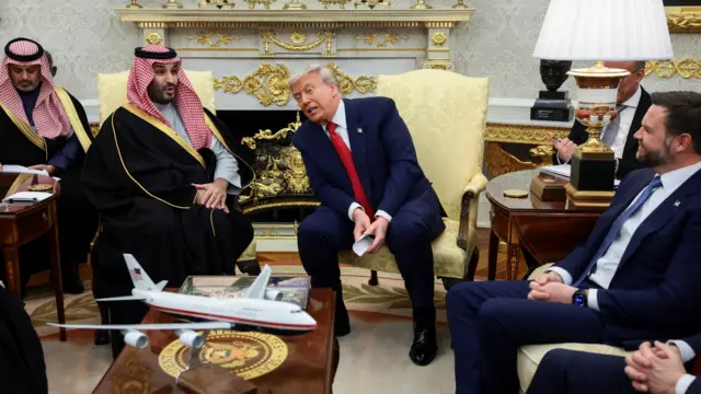 لقاء يجمع الرئيس الأمريكي بولي العهد السعودي في البيت الأبيض