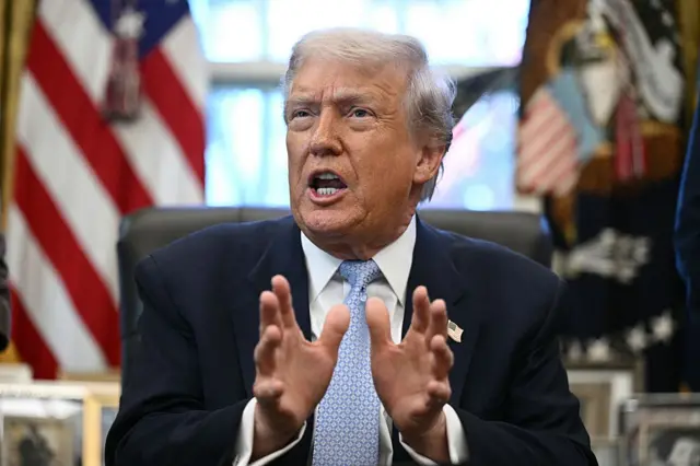 डोनाल्ड ट्रंप