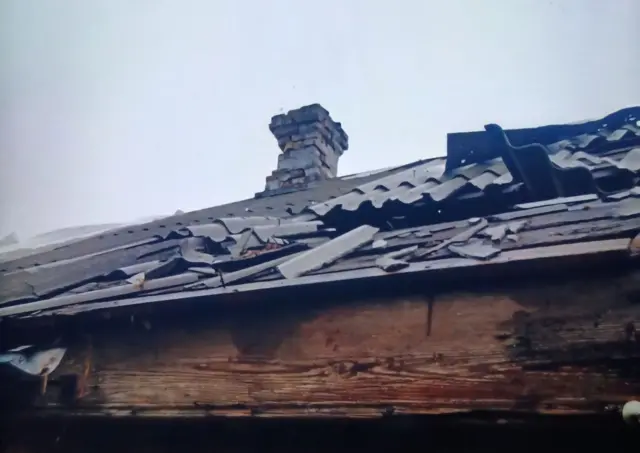 Поврежденный дом