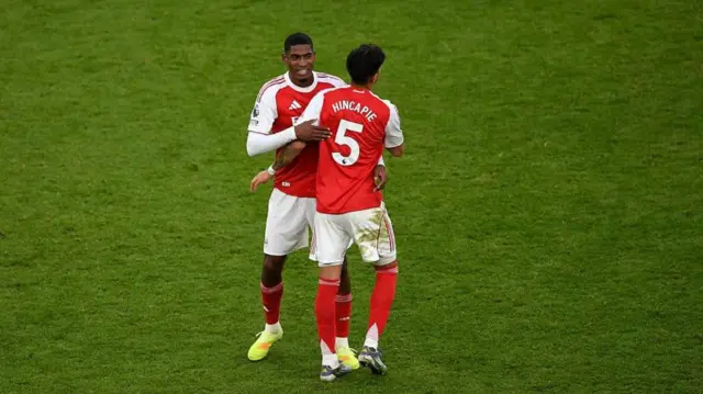 Moskeeraa fi Hinkaappii