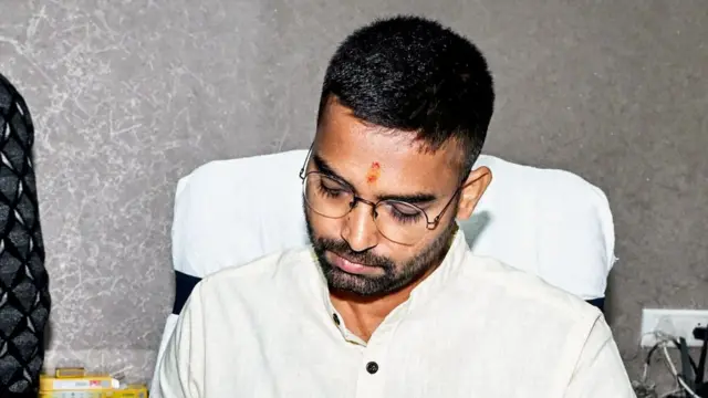 दीपक प्रकाश