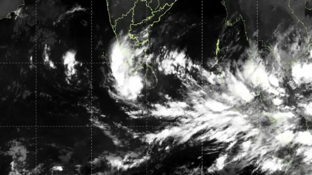வங்கக் கடல் - புயல்