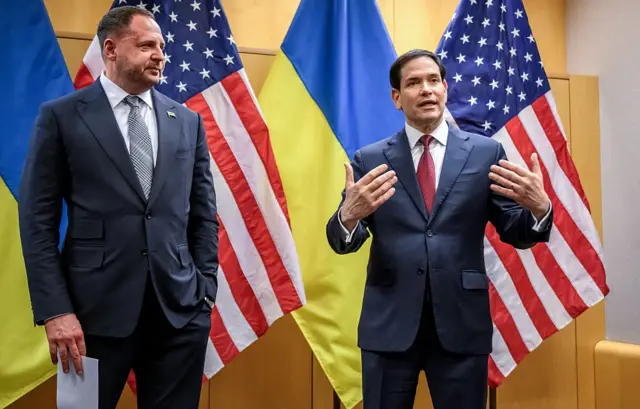 Глава офиса Владимира Зеленского Андрей Ермак и госсекретарь США Марко Рубио в Женеве