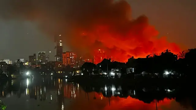 কড়াইল বস্তির আগুন