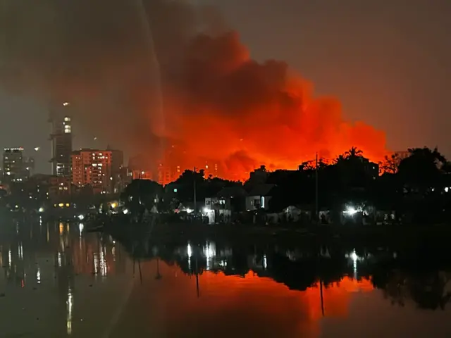 কড়াইল বস্তির আগুন