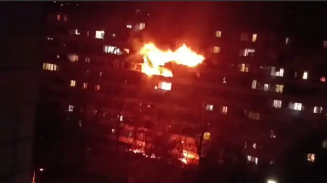 ТСН опубликовал видео пожара в девятиэтажном доме