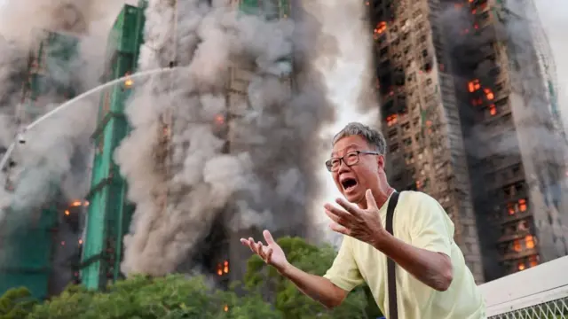 হংকংয়ের তাই পোতে আগুন