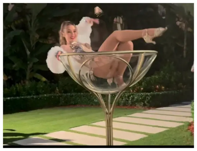 Suuraa qoodamaa ture