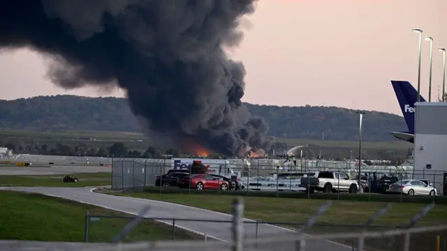 Cheta na Louisville dị na Kentucky na mba Amerịka, bụ ebe obibi nke UPS Worldport, ebe ụlọọrụ ahụ na-ebuga ngwongwo n’ụwa niile jiri mere isi