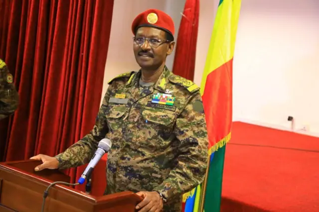 Ajajaan waraana Itoophiyaa Fiild Maarshaal Juulaa TPLF akeekkachiisani