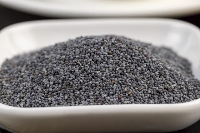 পপি সিড বাংলাদেশে আমদানি নিষিদ্ধ একটি পণ্য, প্রতীকী ছবি