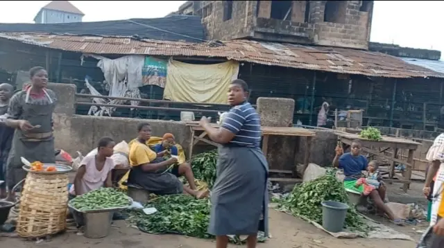 Ụfọdụ ahịa gbapere n'ụbọchị ntuliaka