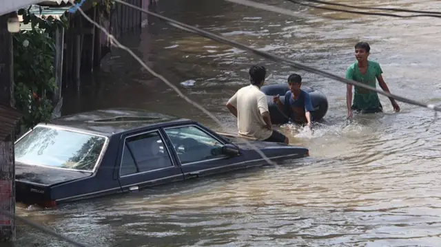 श्रीलंका बाढ़