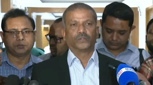 আইন উপদেষ্টা অধ্যাপক আসিফ নজরুল