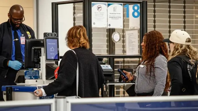 غیر ملکی سیاح