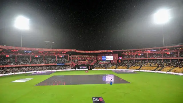 चिन्नास्वामी स्टेडियम