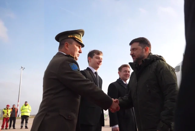 Зеленский после прилета в Германию