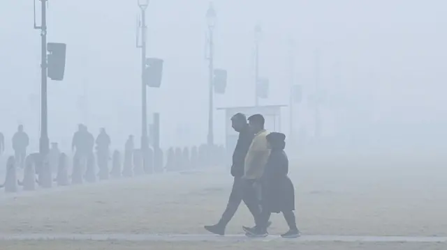 कर्तव्य पथ पर 14 दिसंबर की सुबह धुंध देखी गई