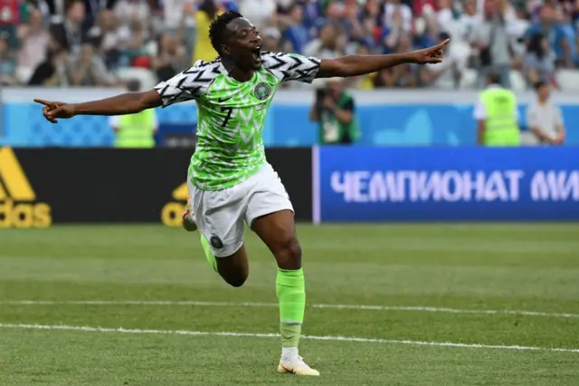 Mgbe Ahmed Musa nyere goolu n’asọmpi dị n’etiti mba Naịjrịa na Iceland n’asọmpị mba ụwa , Rọshịa 2018 n’ama eguregwu Volgograd .