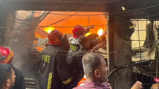 আগুনের সূত্রপাত ও হতাহতের এখনও কোনো তথ্য জানাতে পারেনি ফায়ার সার্ভিস