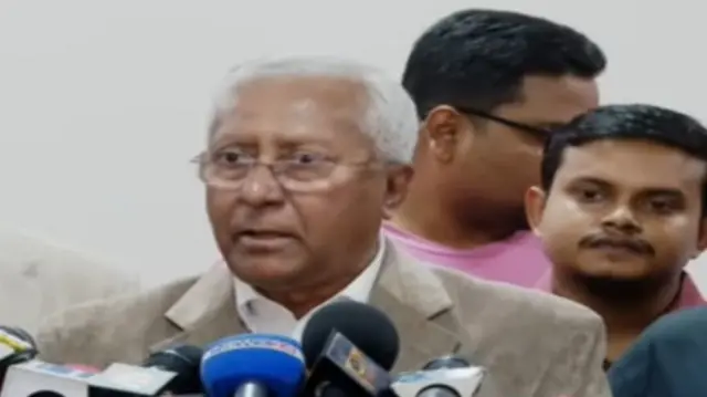 নির্বাচন কমিশন সচিব আখতার আহমেদ