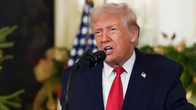 डोनाल्ड ट्रंप