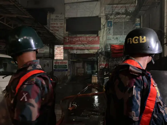 উদীচী শিল্পীগোষ্ঠী কার্যালয়ের আগুন নিয়ন্ত্রণে