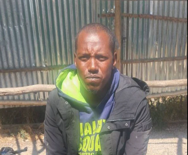 Issu Yaawuqaal Biyaaziin