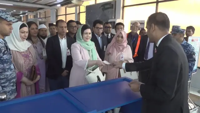 জোবাইদা রহমান ঢাকা থেকে লন্ডনের উদ্দেশে রওনা হয়েছেন