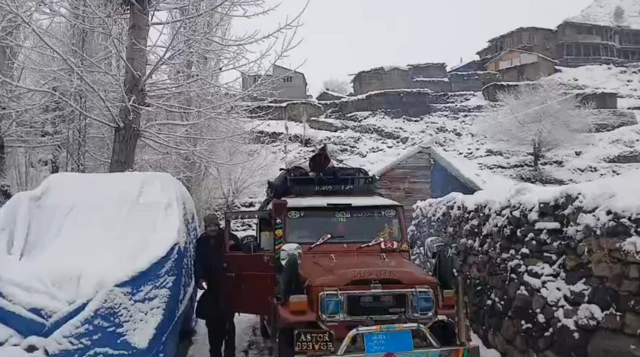 استور میں برفباری کے بعد کے مناظر