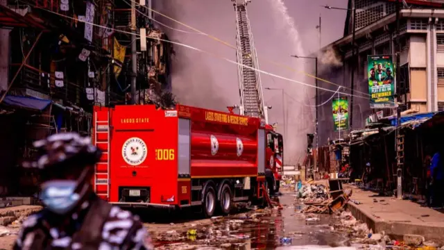 Ebe ọgụ na-agba na Balagun, Legọs.