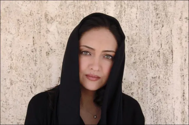 نیکی کریمی