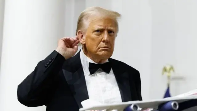 डोनाल्ड ट्रंप