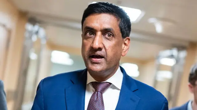 रो खन्ना