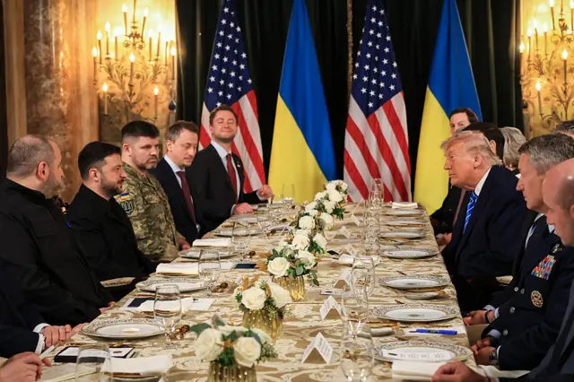 Украинская и американская делегации в Мар-а-Лаго