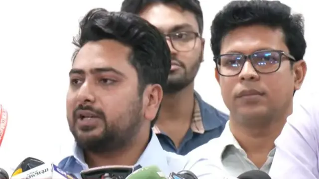 ব্রিফিংয়ে কথা বলেন এনসিপির আহ্বায়ক নাহিদ ইসলাম
