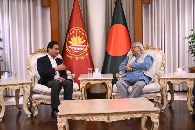 প্রধান উপদেষ্টার সাথে ঢাকায় সাক্ষাৎ করেছেন পাকিস্তানের জাতীয় পরিষদের স্পিকার সর্দার আয়াজ সাদিক