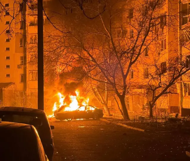 горящий автомобиль в Одессе