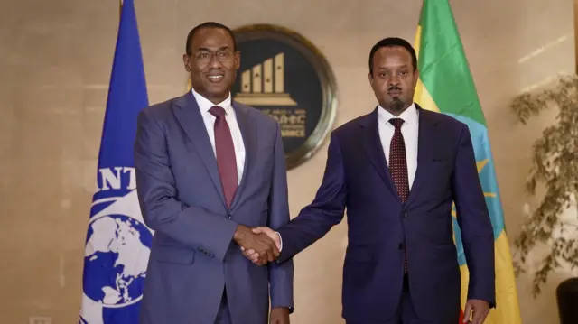 Ministirri Faayinaansii Itoophiyaa Ahimed Shiidee Itti Aanaa Daariktera IMF waliin dhimma dinagdee Itoophiyaa irratti har'a Finfinneetti mari'ataniiru.