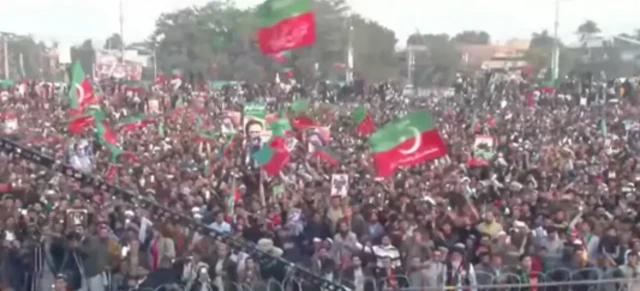 تحریک انصاف کا پشاور جلسہ